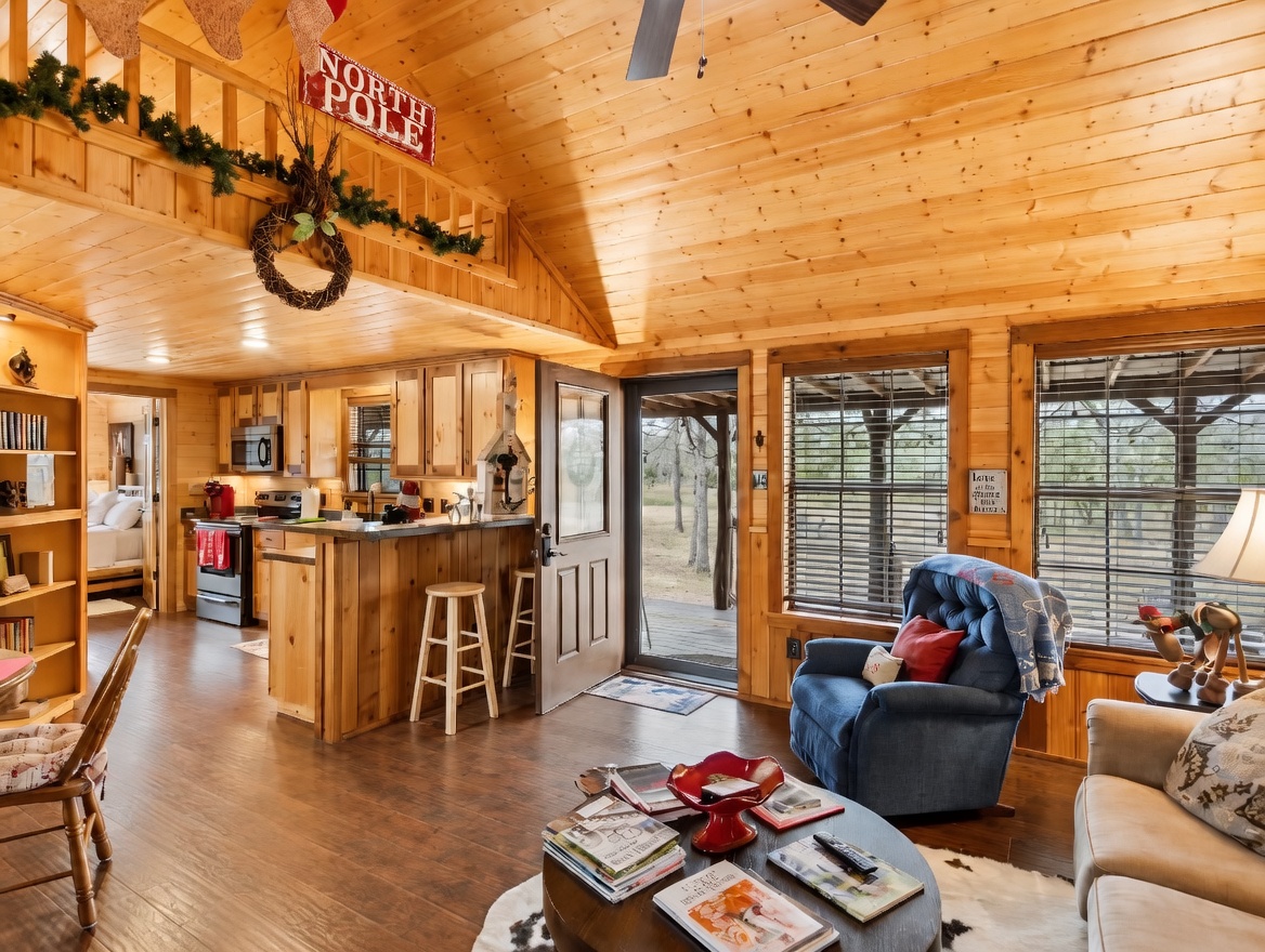 Rudolph Cabin photo 3