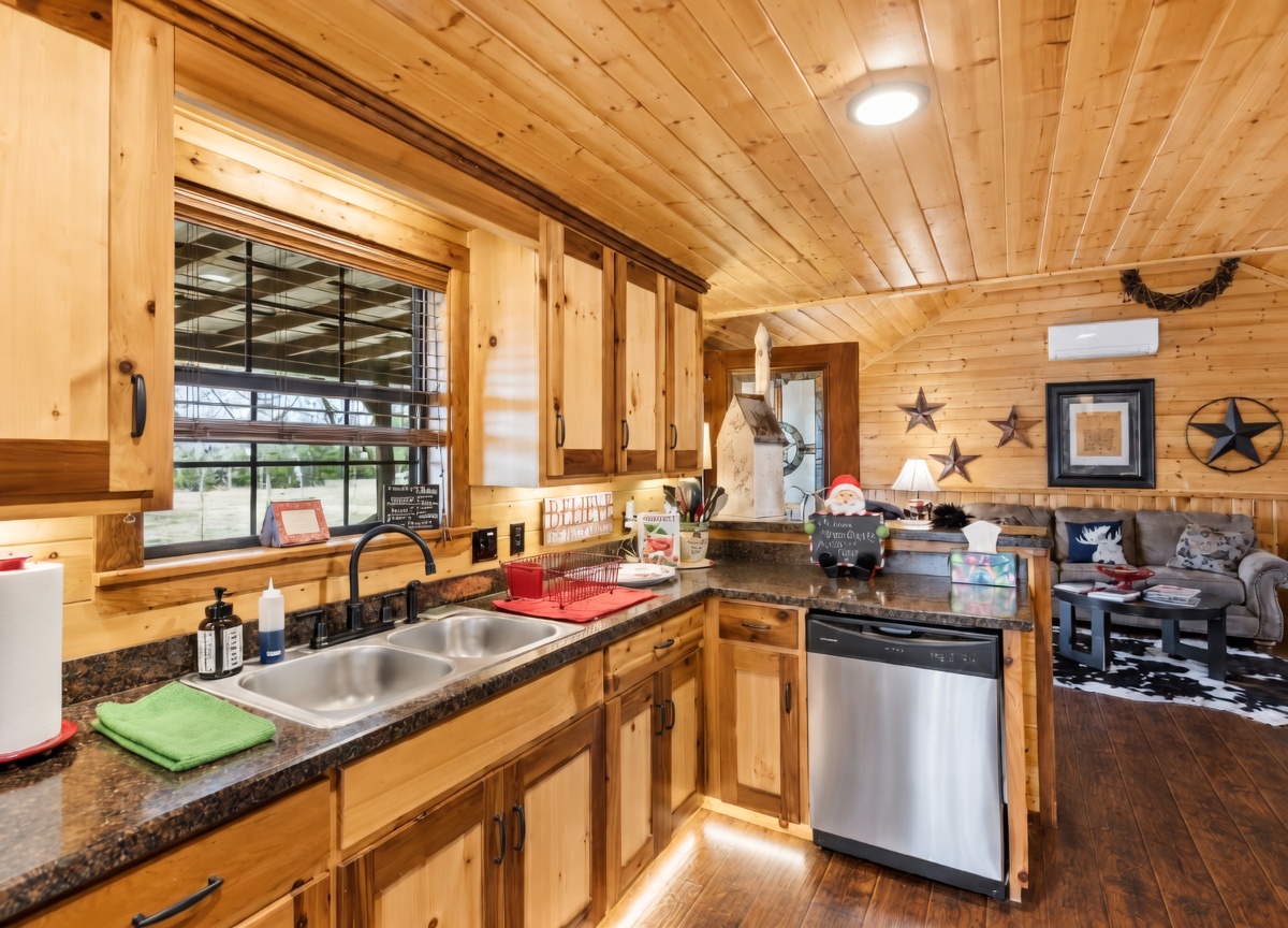 Rudolph Cabin photo 2